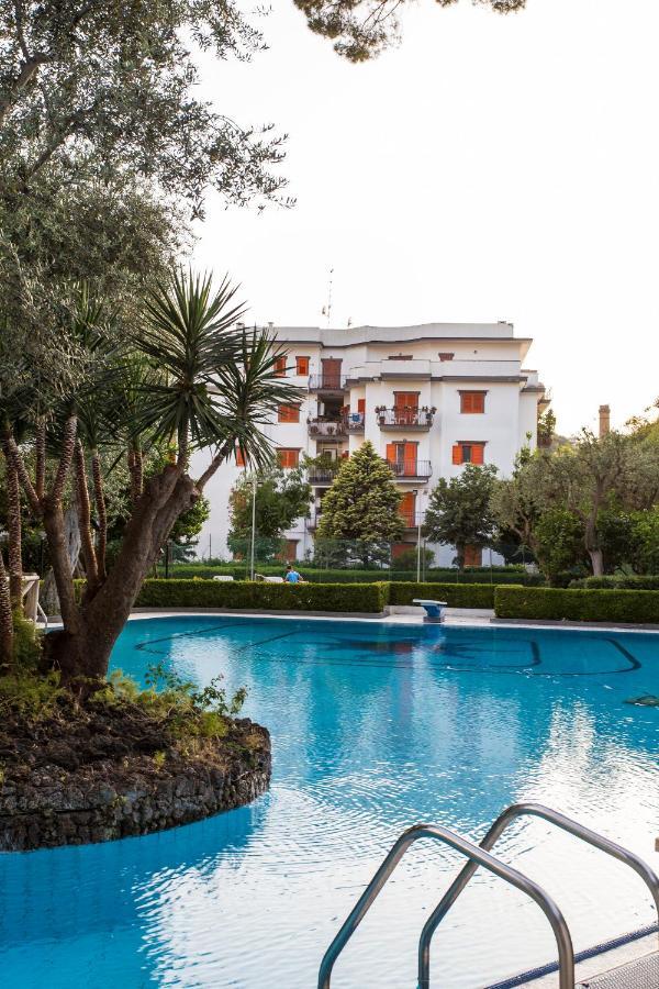 Short-Lets D33, Part Of The House Is Available For Short-Term Rentals In Sorrento Center Ngoại thất bức ảnh